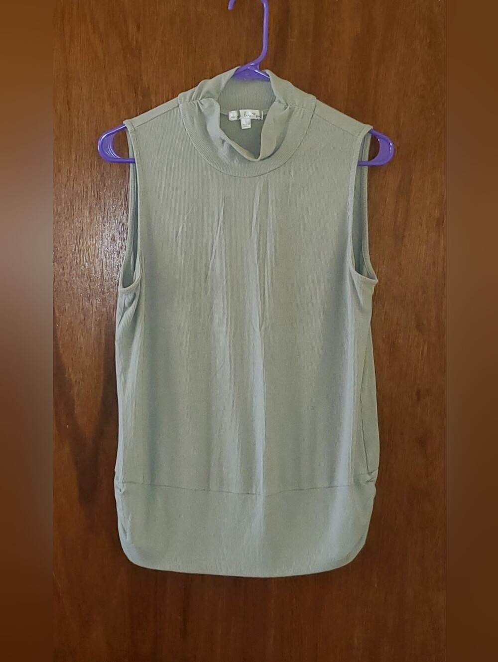 Nine Britton Sleeveless Mock Neck Tank in Sage Green Sz Large